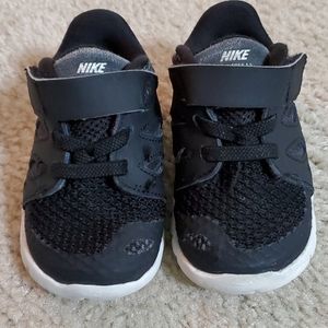 Boys nike shoes